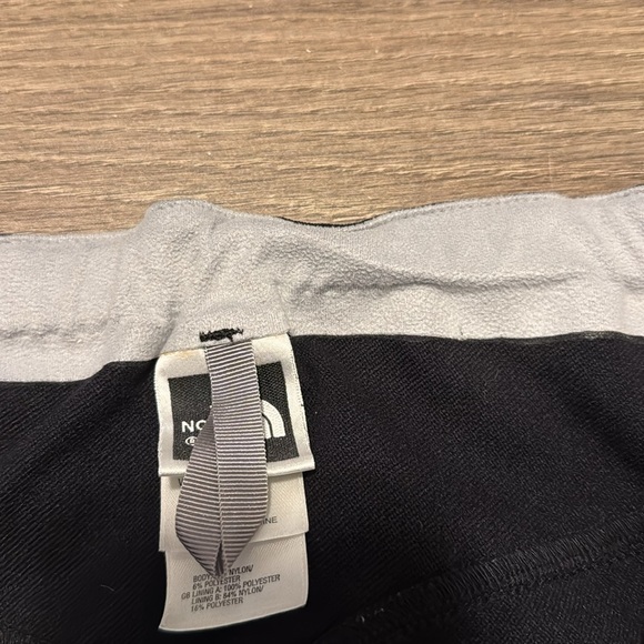 The North Face snow pants women size 10 black Pants cold weather adjustable - Picture 12 of 16